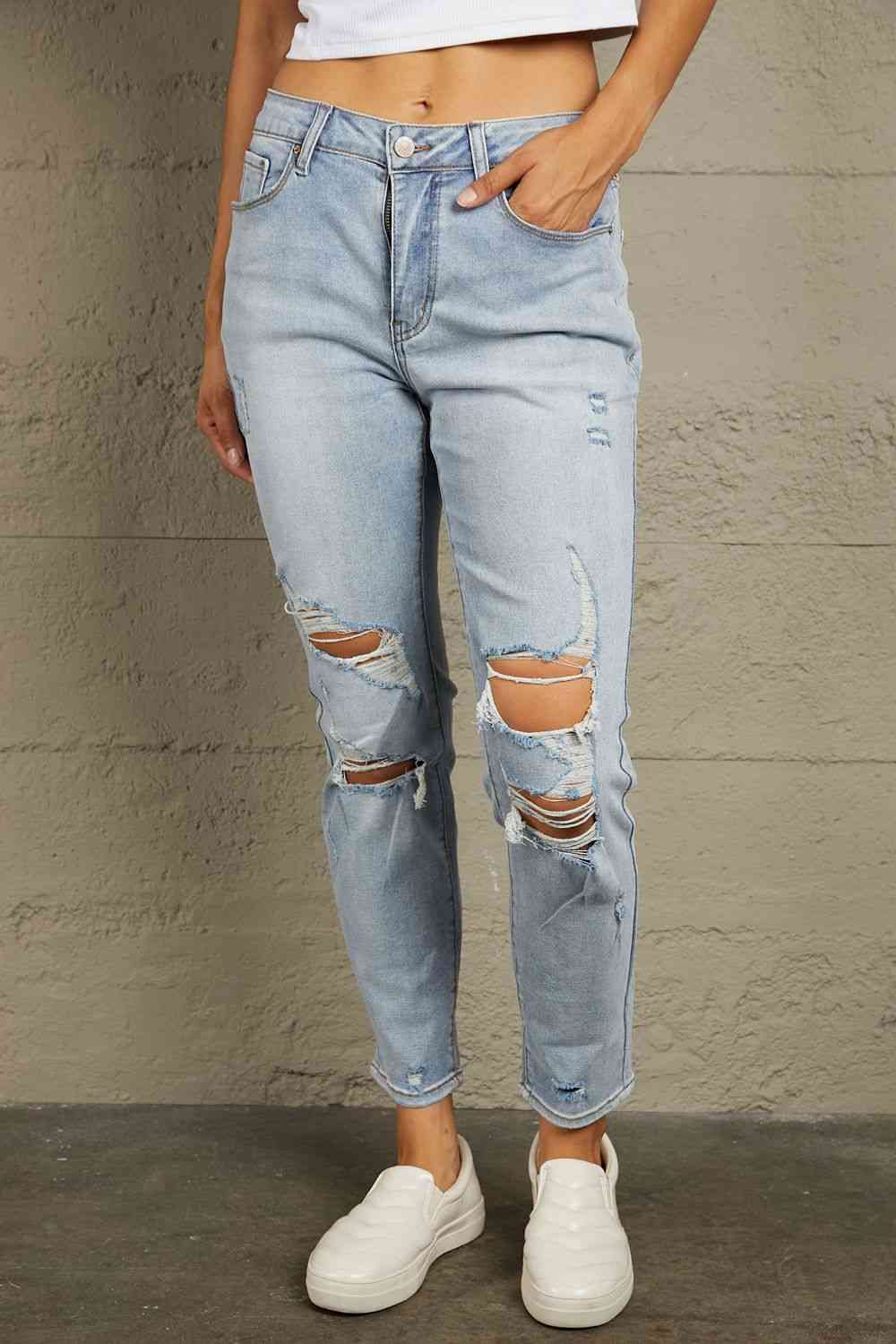 Baeful Distressed Straight Legs with Pockets