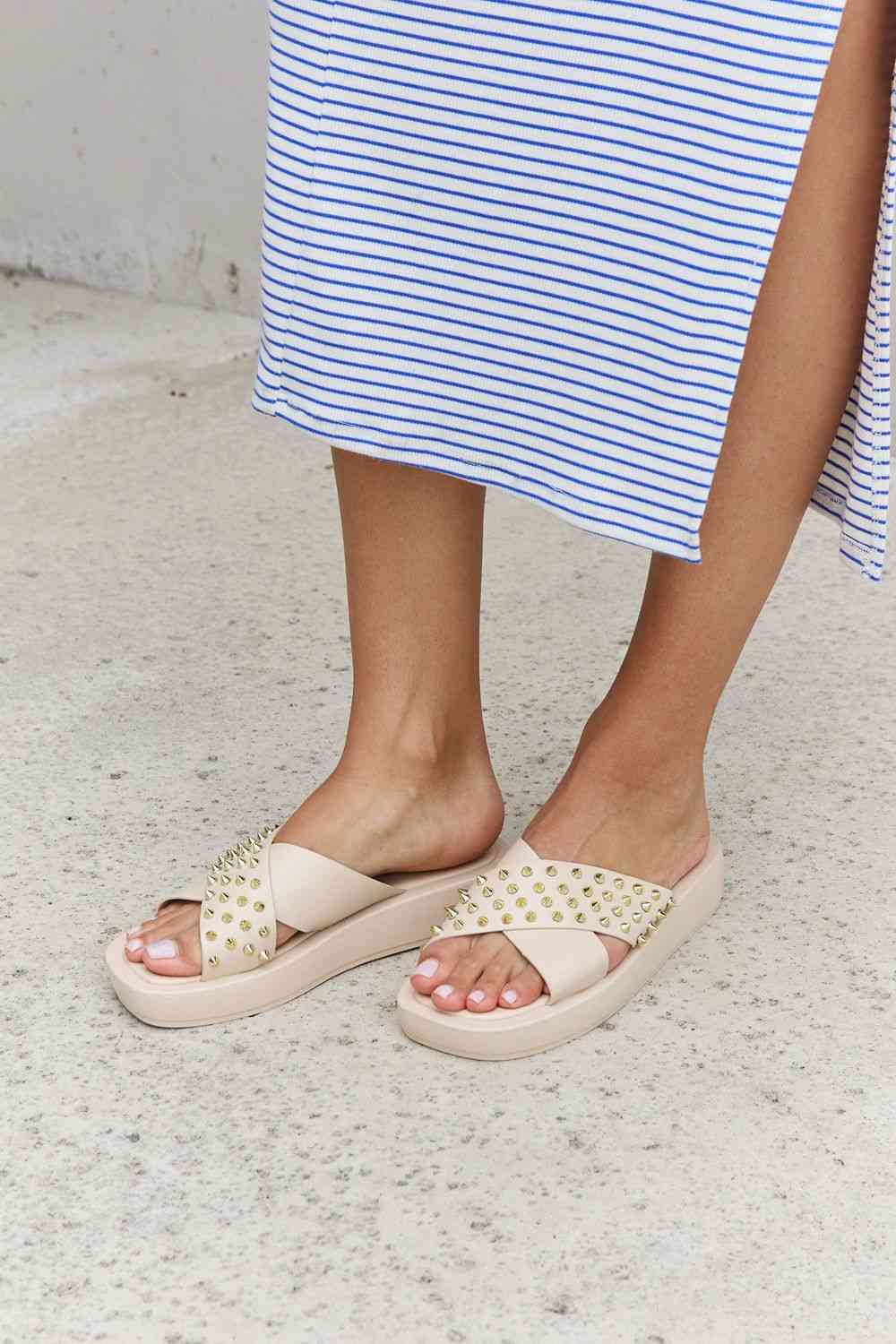 Forever Link Studded Cross Strap Sandals in Cream